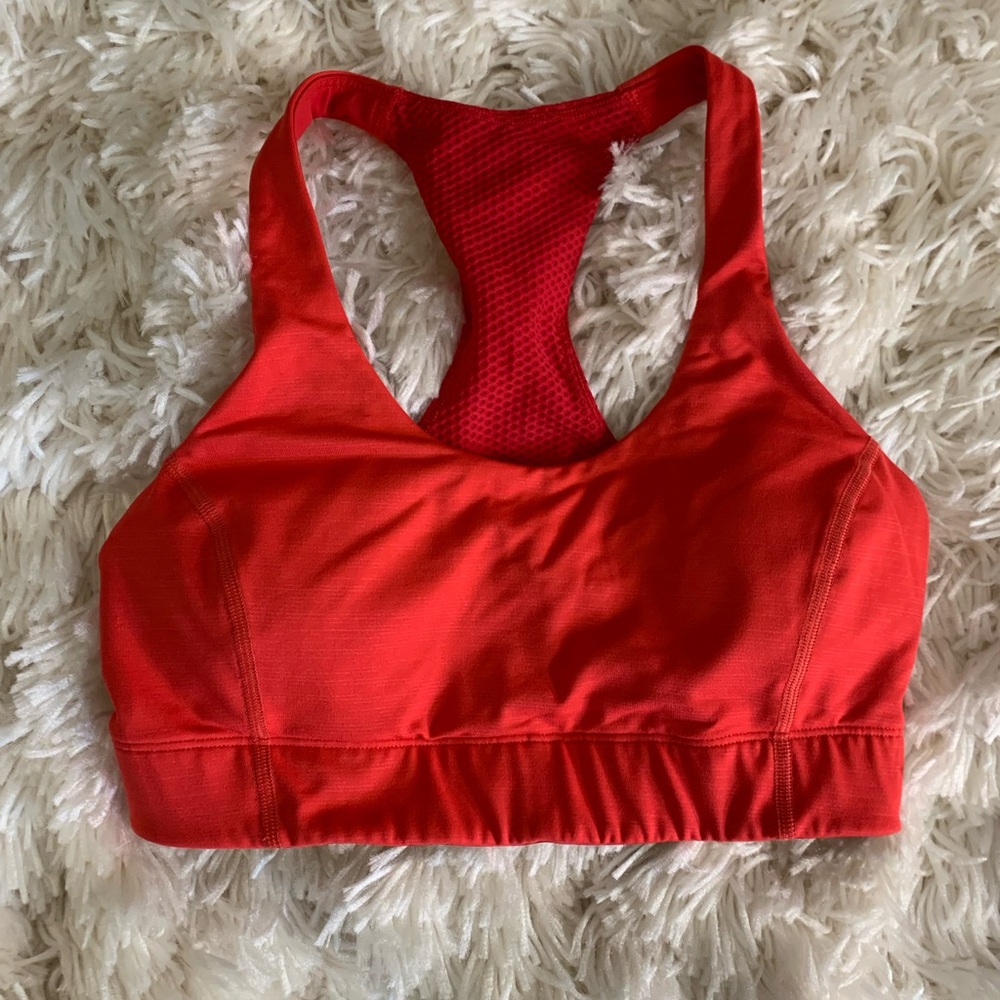 Outdoor Voices Doing Things Bra in Red (Size XS)